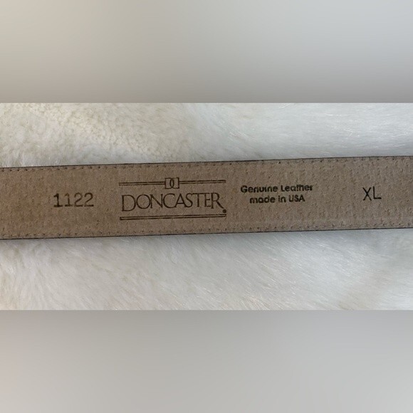 Vintage Y2K Doncaster Womens Lizard Embossed 100% Leather Gray Belt XL Mob Wife